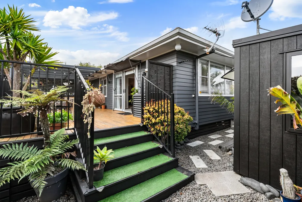 Photos of 76A Wharf Road