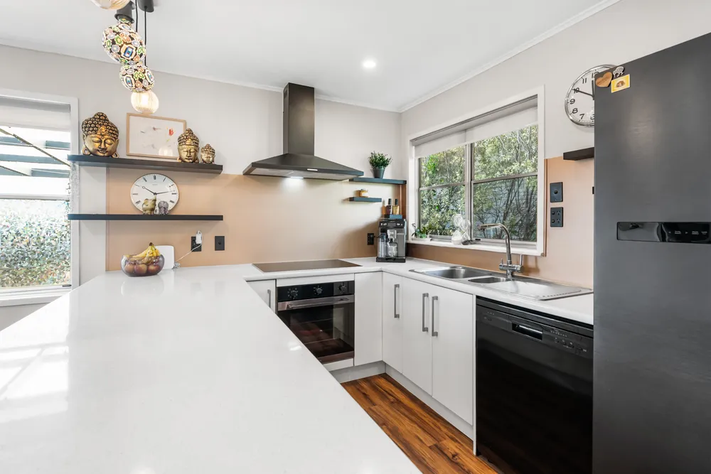 Photos of 76A Wharf Road