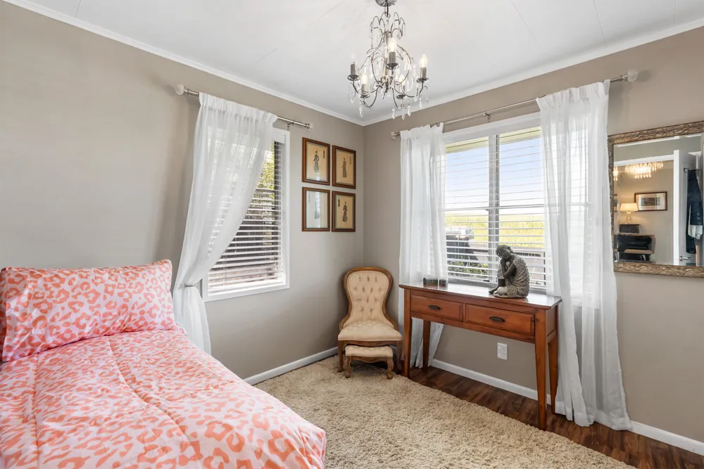 Photos of 76A Wharf Road