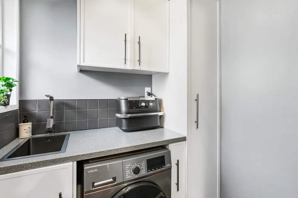 Photos of 76A Wharf Road