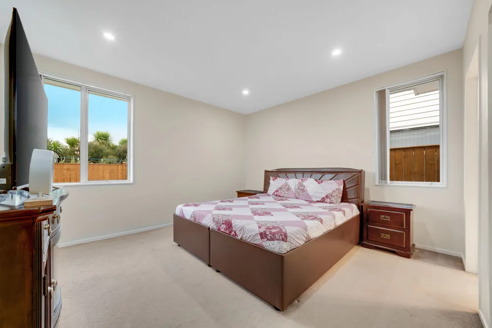Photos of 11 Toropapa Close