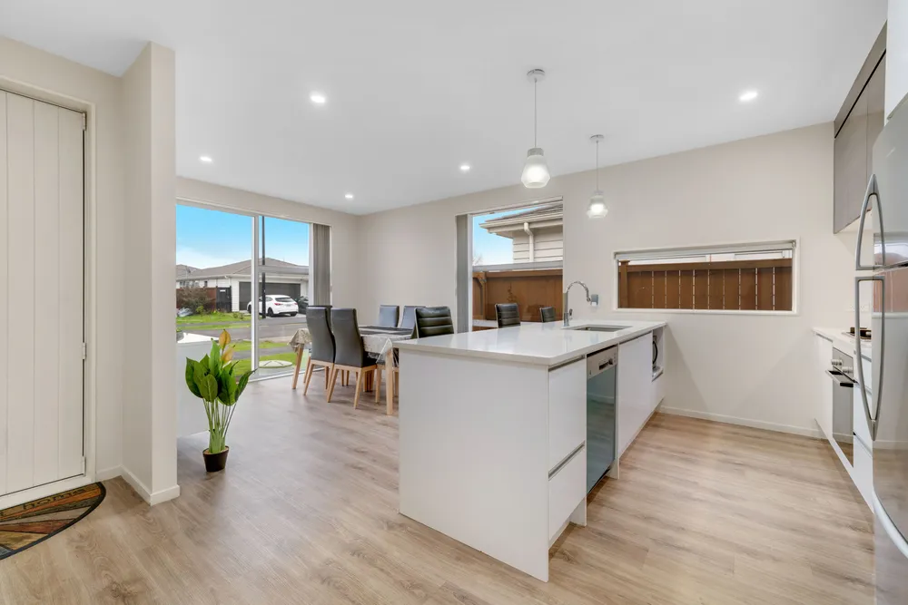 Photos of 11 Toropapa Close