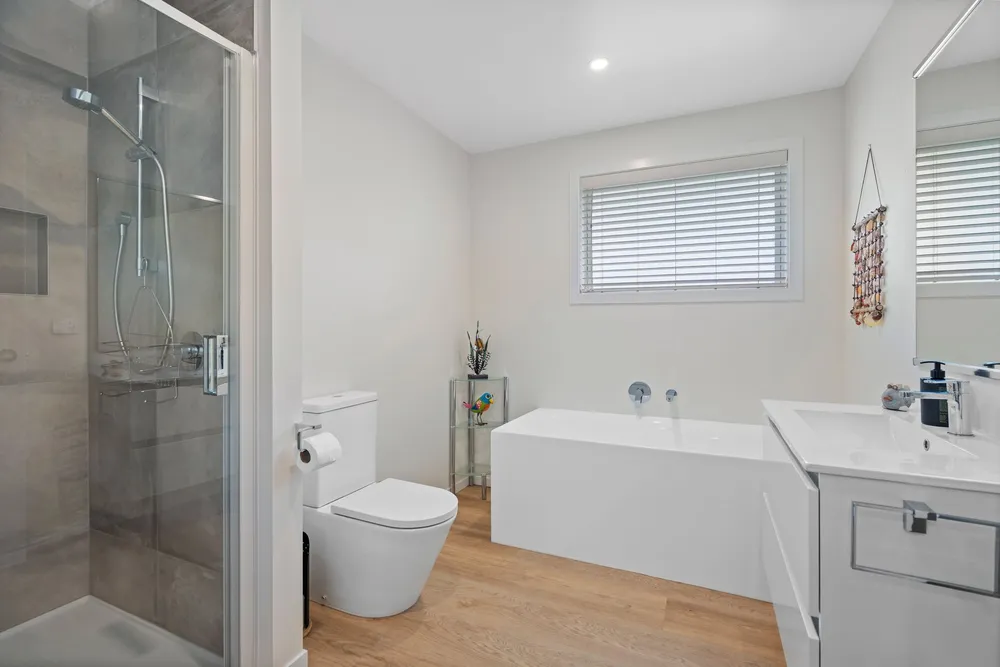Photos of 17 Glen Wallace Road