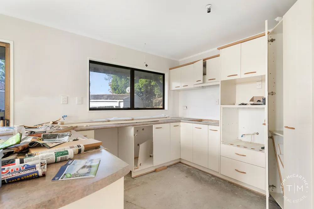 Photos of 48 Finlayson Avenue