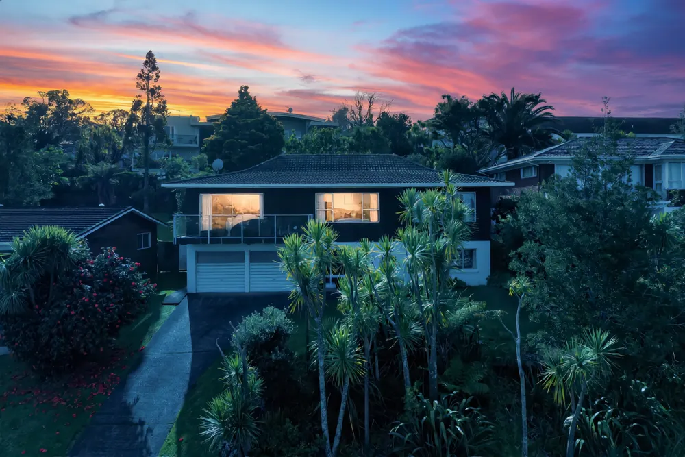 Photos of 37 Chelsea View Drive
