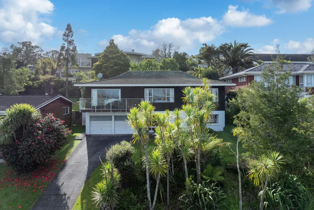 Photos of 37 Chelsea View Drive