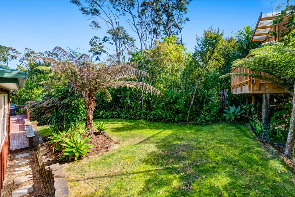 Photos of 6 Chenery Road