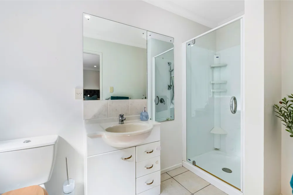 Photos of 6 Chenery Road