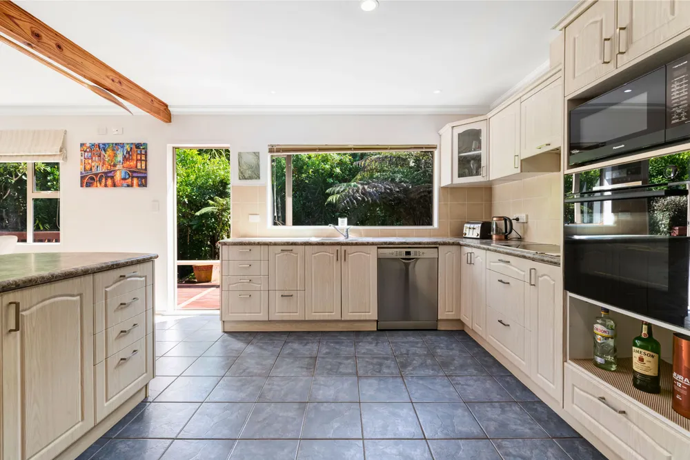 Photos of 6 Chenery Road