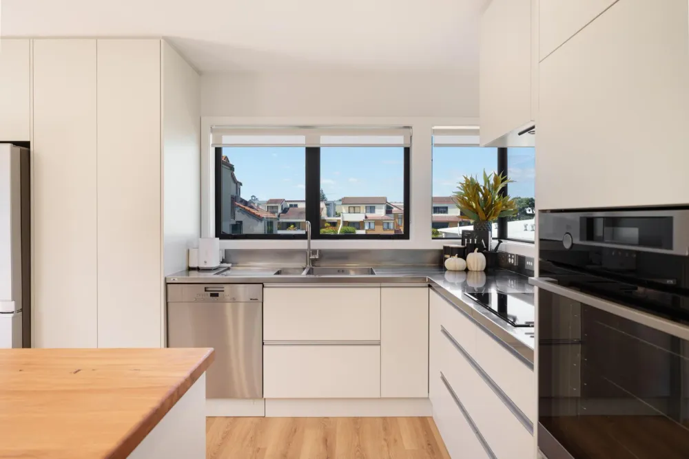 Photos of 89A Oceanbeach Road