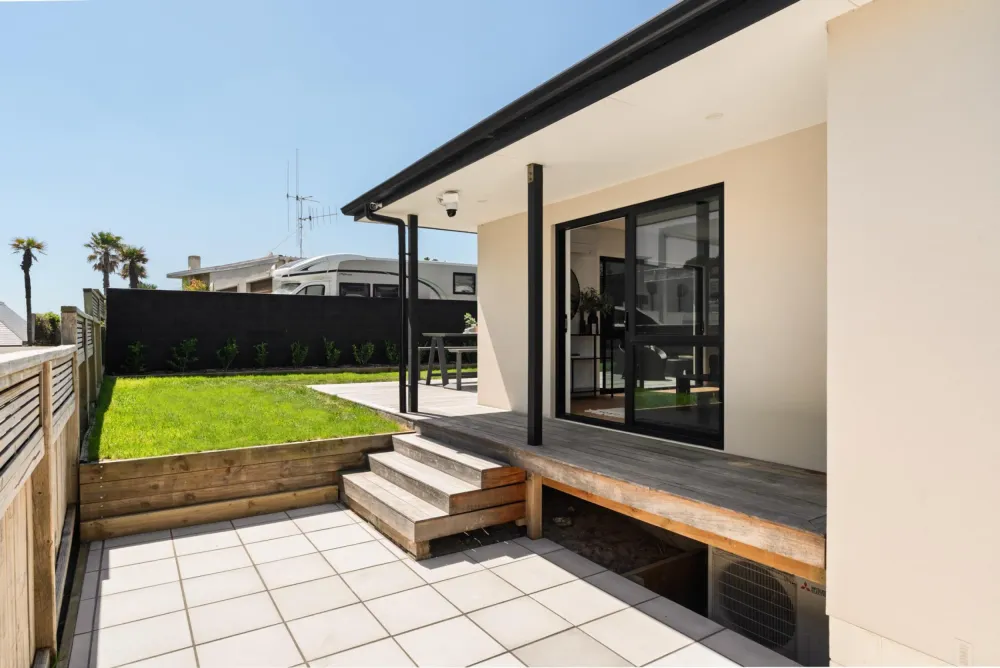 Photos of 89A Oceanbeach Road