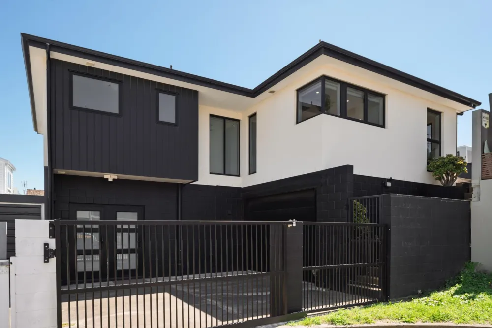 Photos of 89A Oceanbeach Road