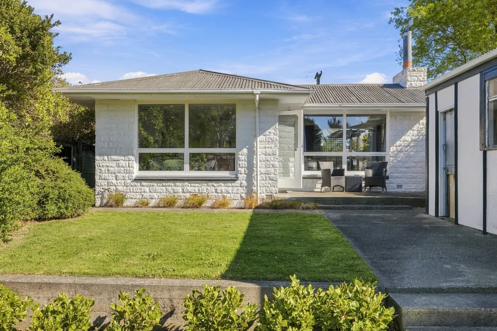 Photos of 48 Waitikiri Drive