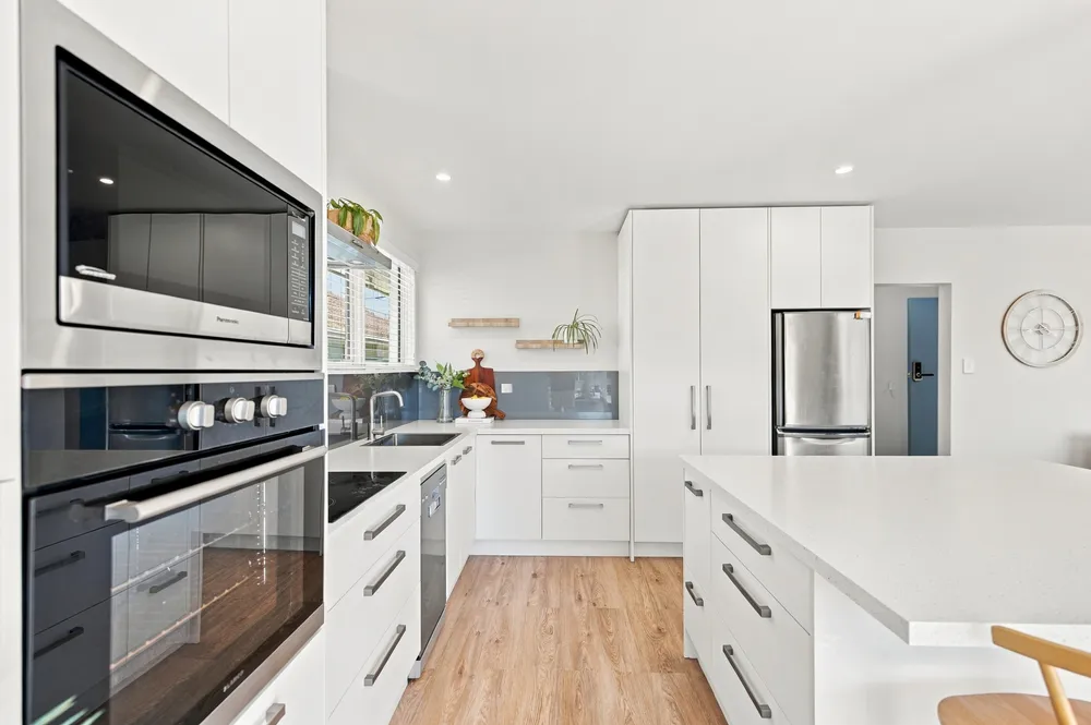Photos of 48 Waitikiri Drive