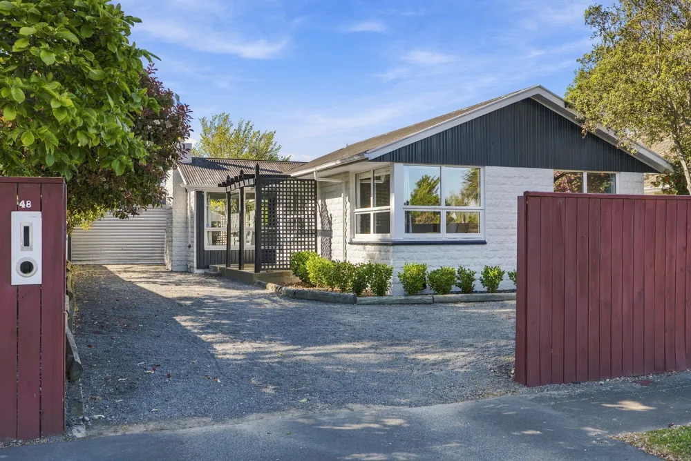 Photos of 48 Waitikiri Drive