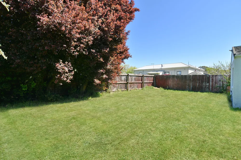 Photos of 11 Bainton Street