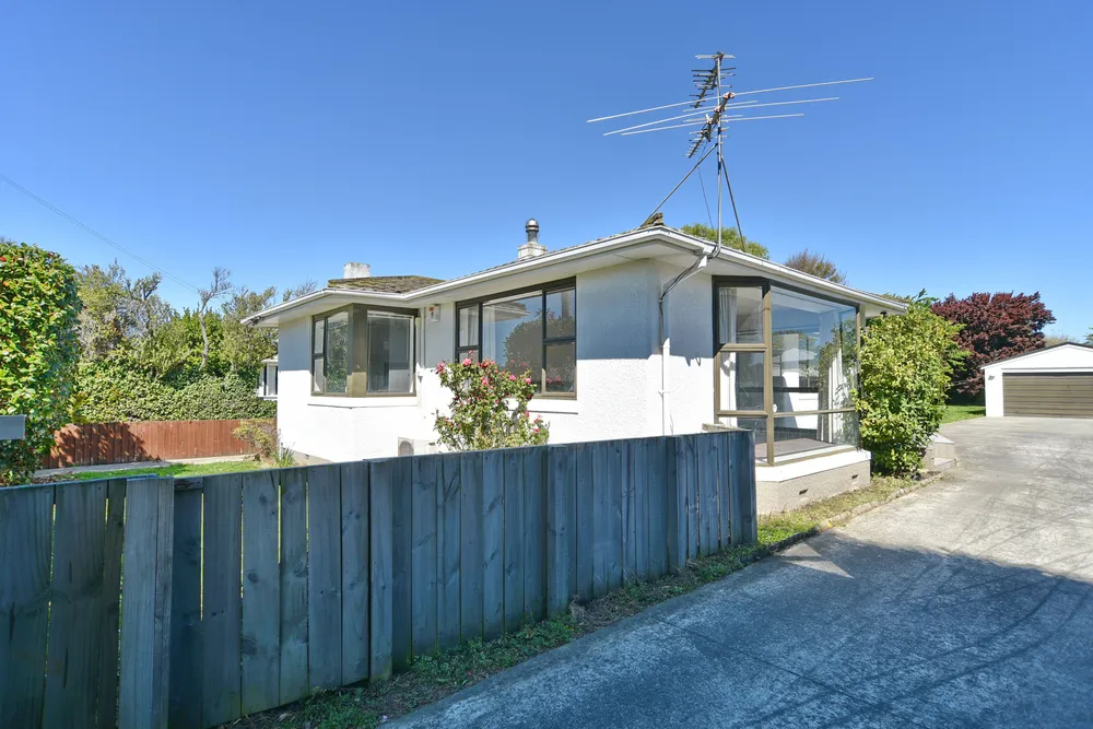 Photos of 11 Bainton Street
