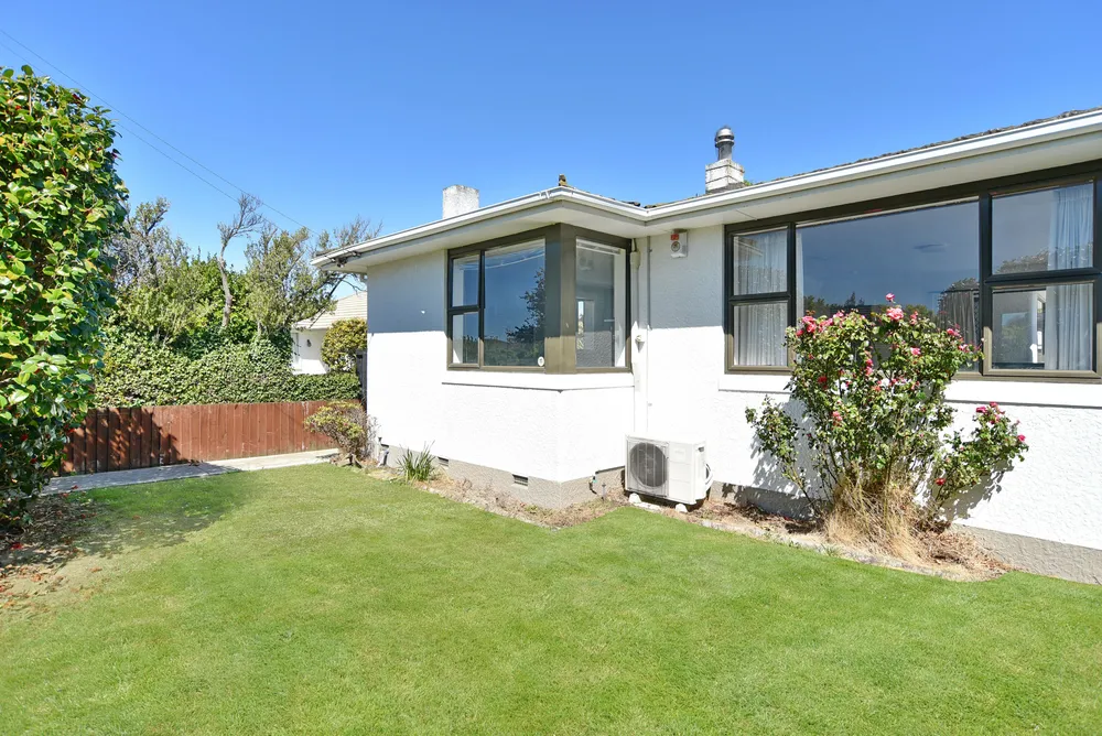 Photos of 11 Bainton Street