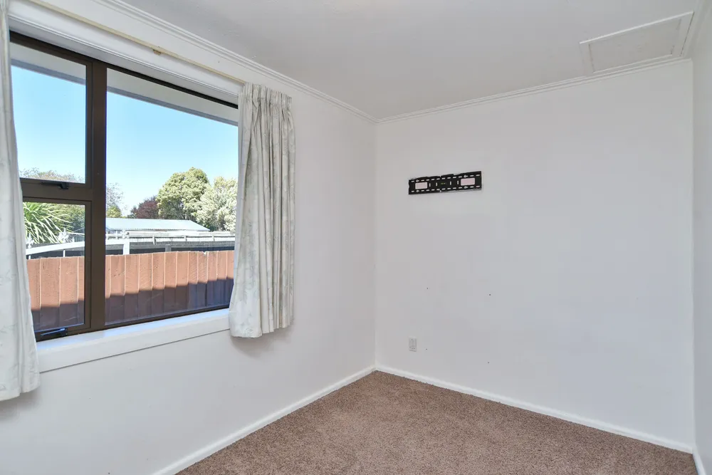 Photos of 11 Bainton Street