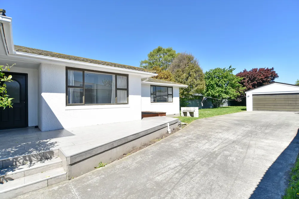 Photos of 11 Bainton Street