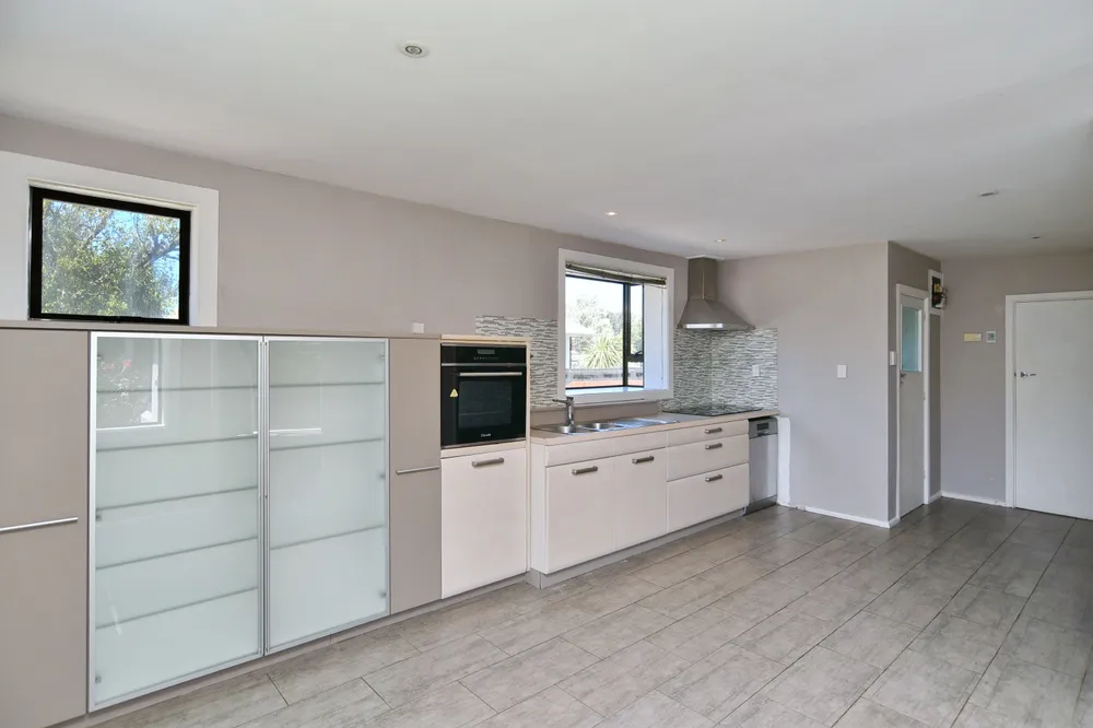 Photos of 11 Bainton Street