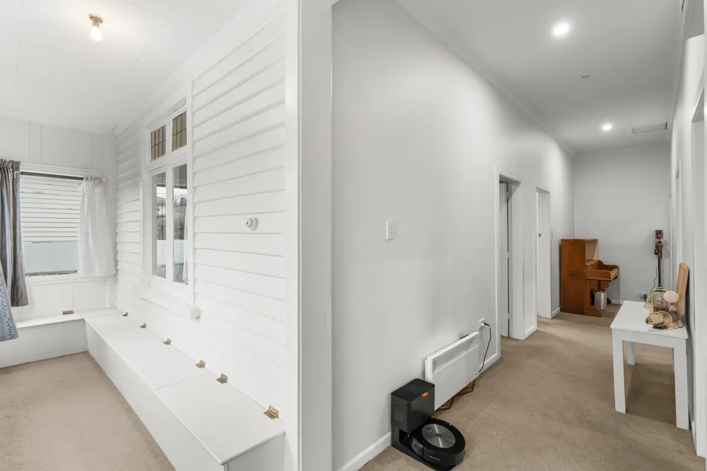 Photos of 17 Mackenzie Avenue