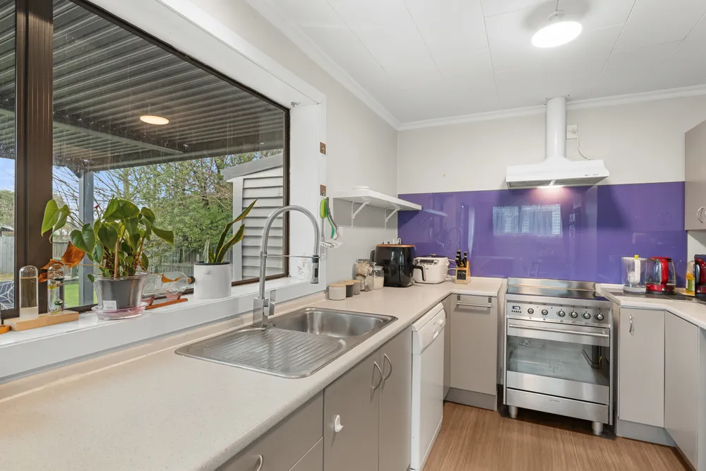 Photos of 17 Mackenzie Avenue