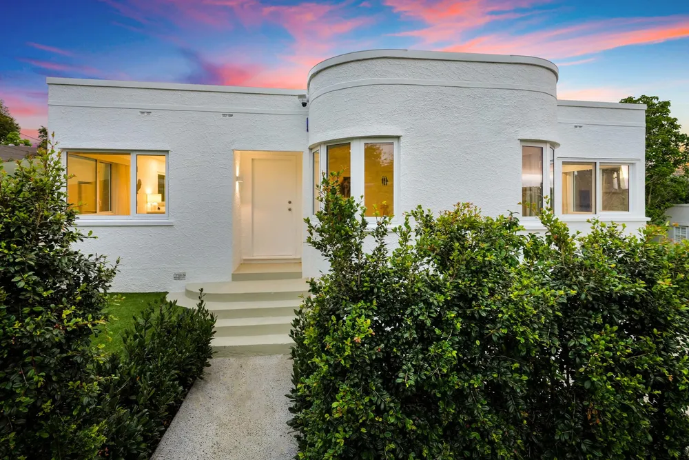 Photos of 19 Stirling Street