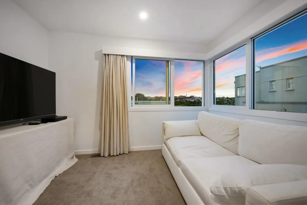 Photos of 19 Stirling Street