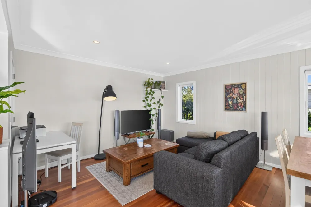 Photos of 954 Whangaparaoa Road