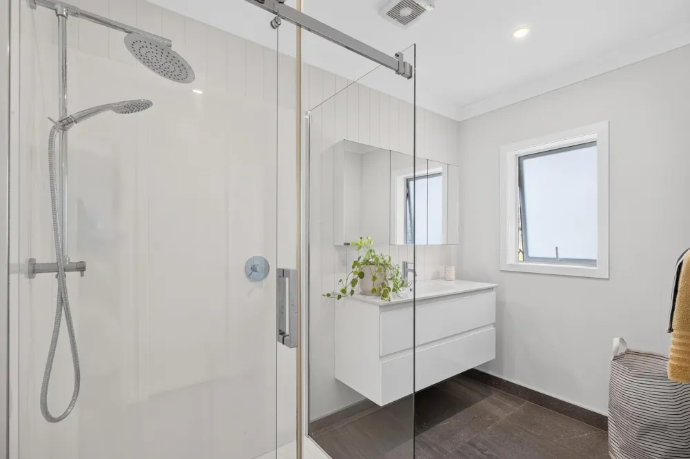 Photos of 954 Whangaparaoa Road