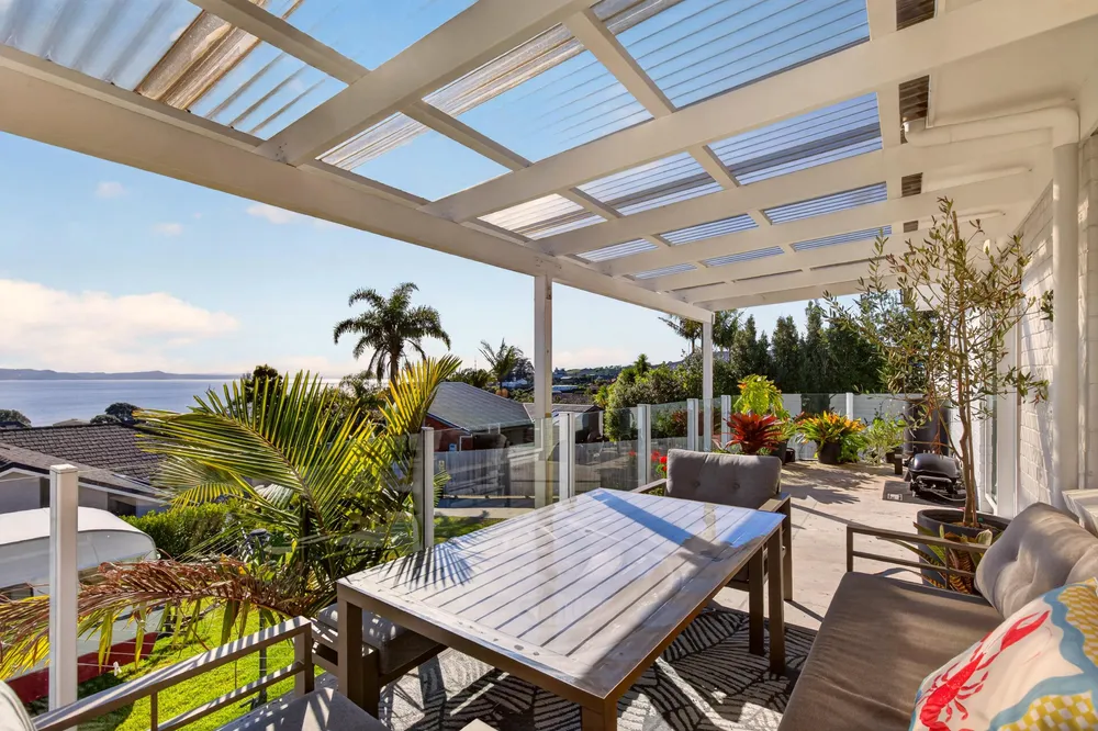 Photos of 954 Whangaparaoa Road