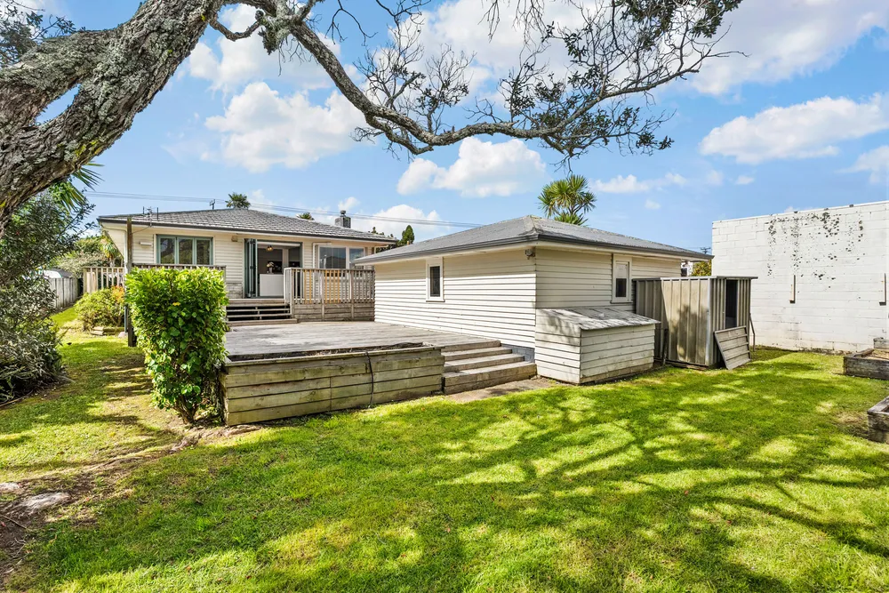 Photo of 118 Taikata Road, Te Atatu Peninsula