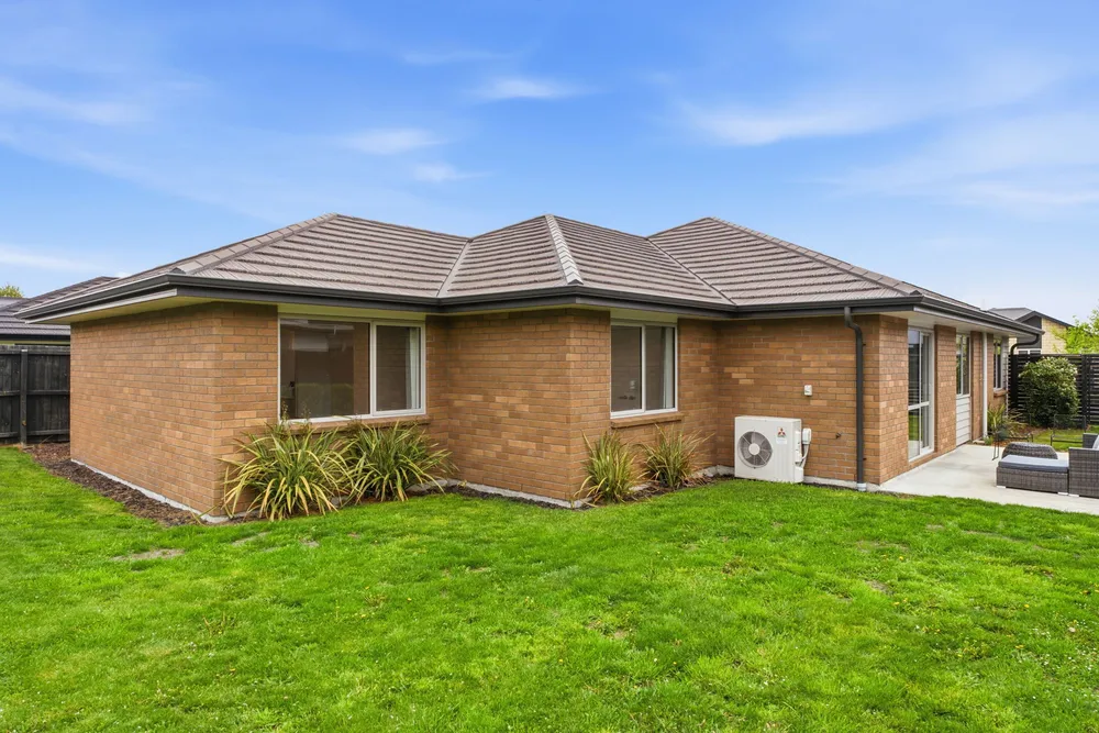 Photos of 8 Te Whariki Street