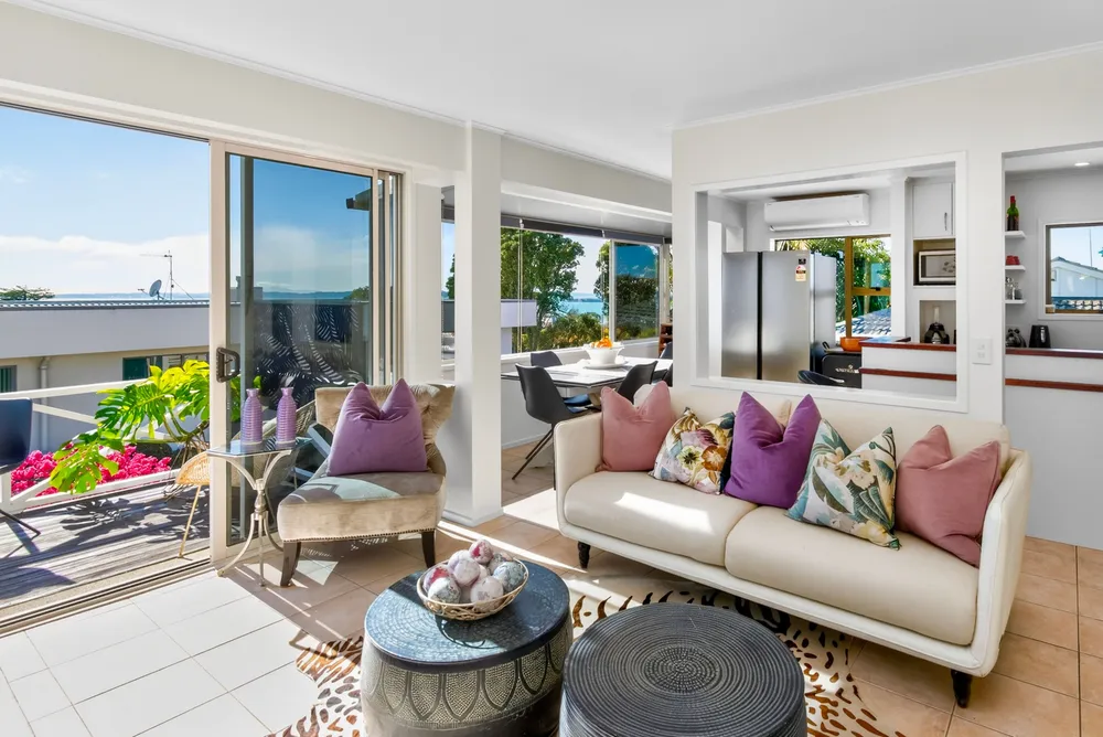 Photos of 93A Mellons Bay Road