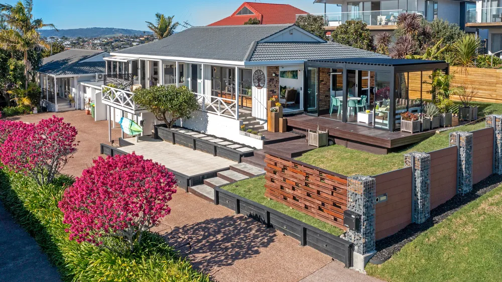Photos of 93A Mellons Bay Road