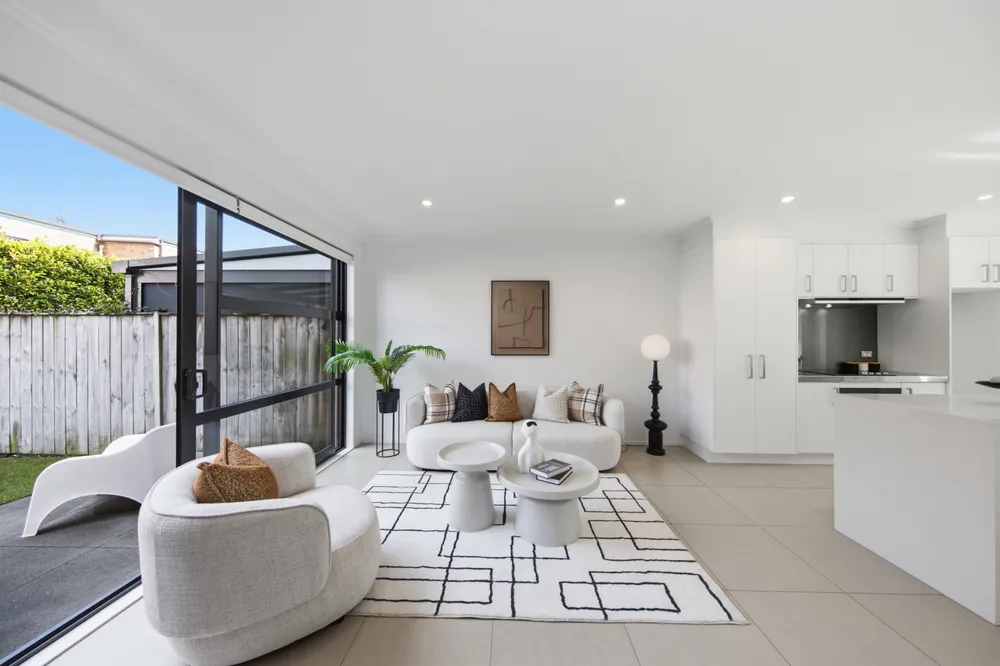 Photos of 43 Scoria Crescent
