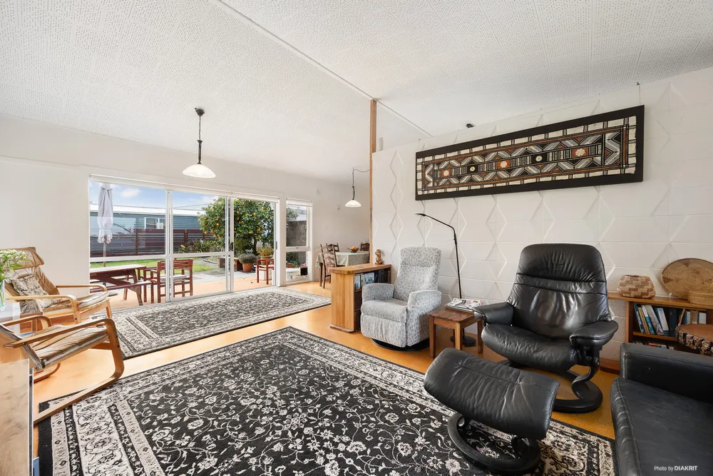 Photos of 31 Swan Crescent