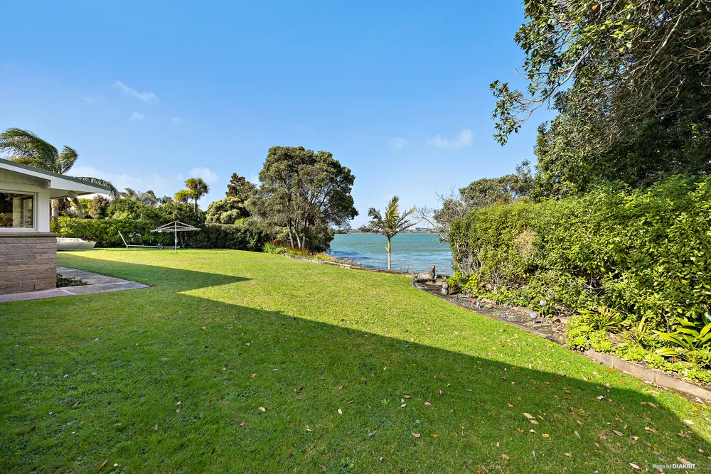 Photos of 31 Swan Crescent