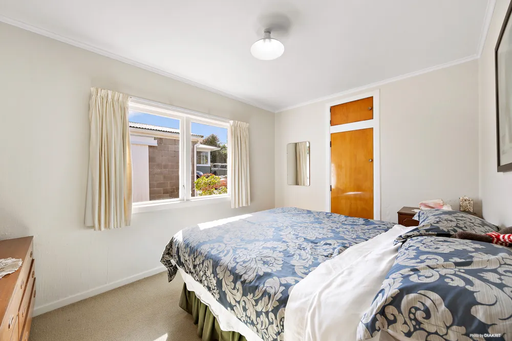 Photos of 31 Swan Crescent