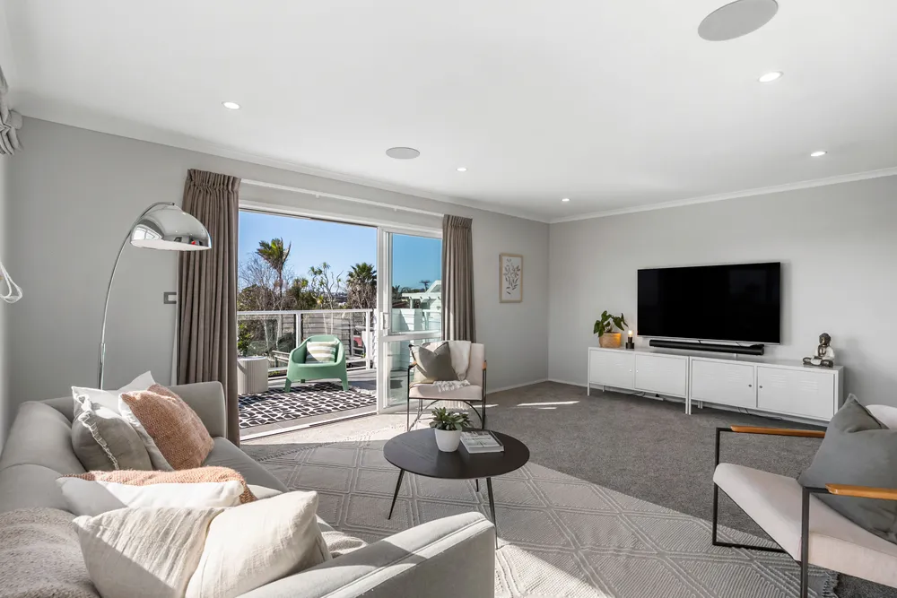 Photos of 75 Point Chevalier Road