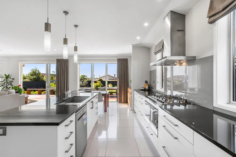 Photos of 75 Point Chevalier Road