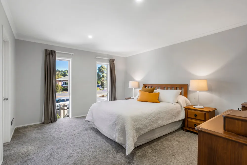 Photos of 75 Point Chevalier Road