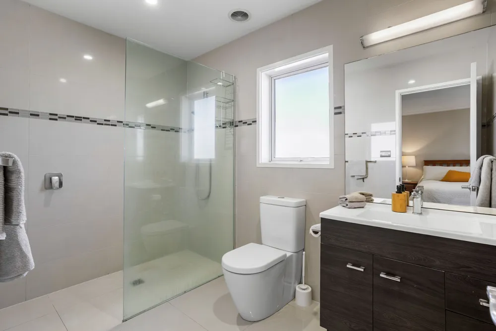 Photos of 75 Point Chevalier Road