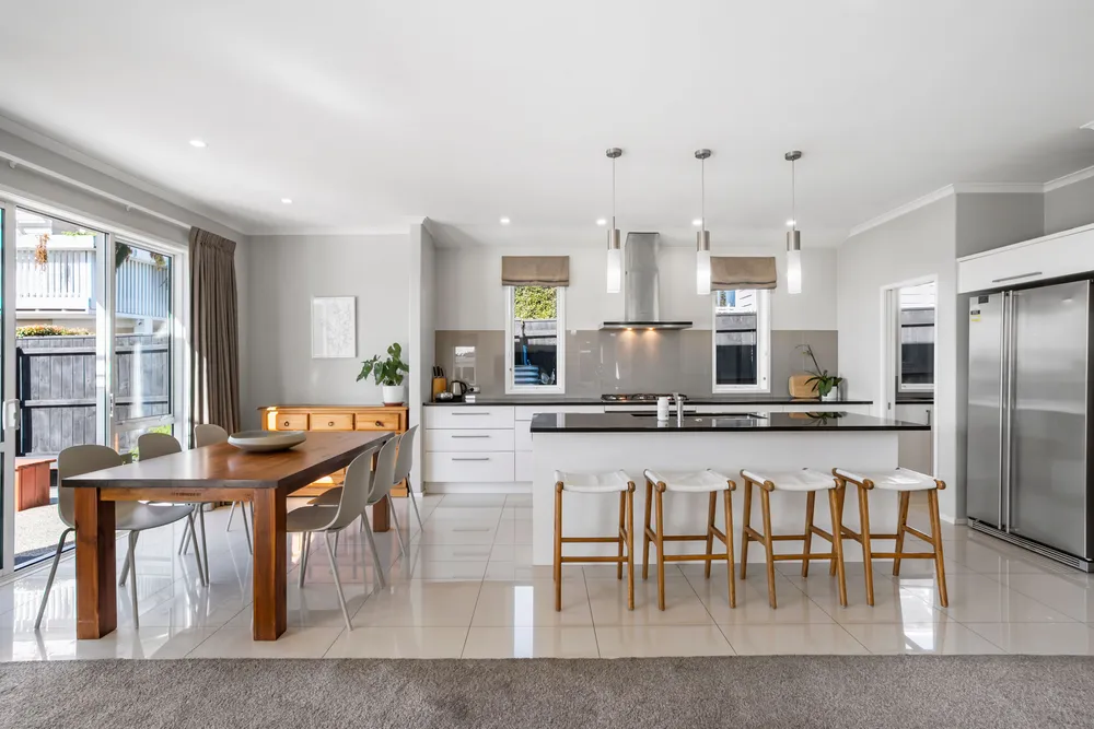 Photos of 75 Point Chevalier Road
