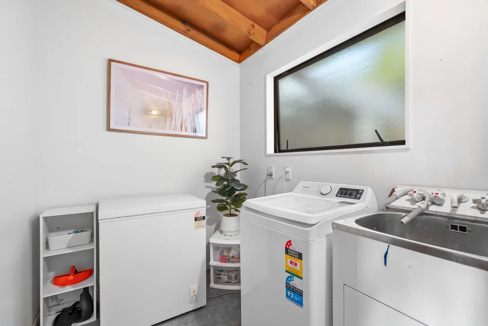 Photos of 3B Waimahanga Road