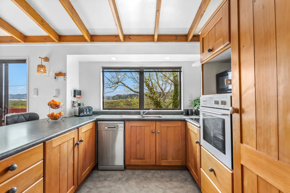 Photos of 3B Waimahanga Road