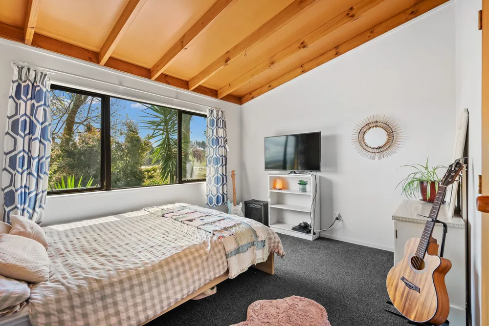 Photos of 3B Waimahanga Road