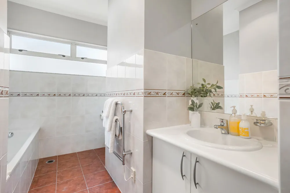 Photos of 25A William Avenue