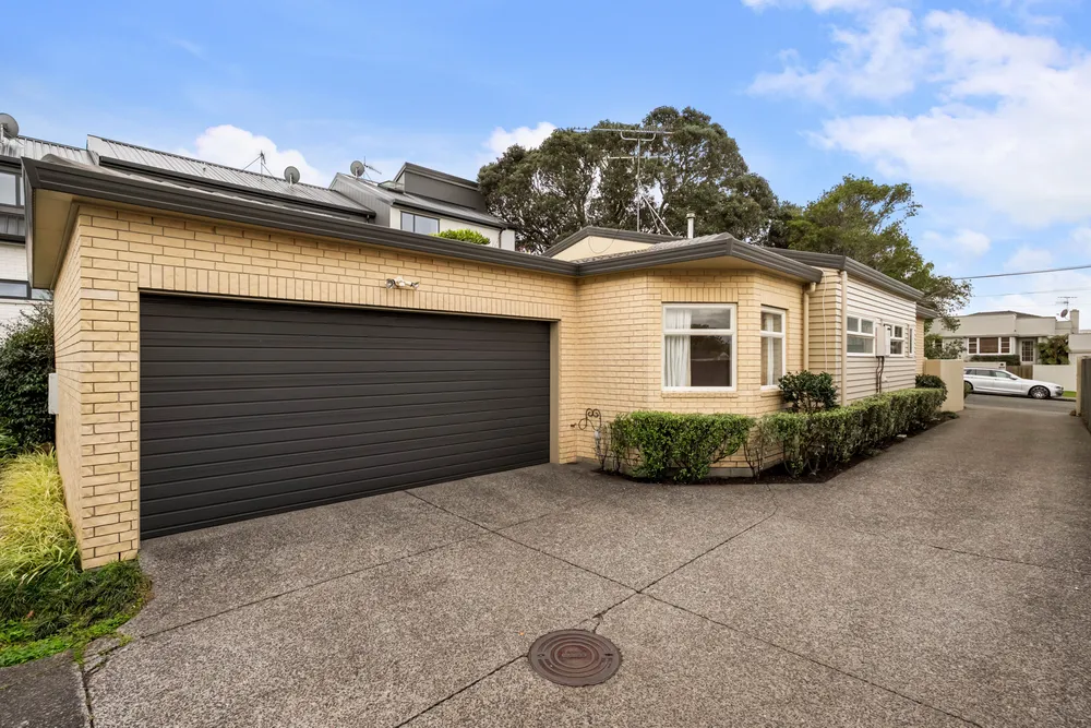 Photos of 25A William Avenue